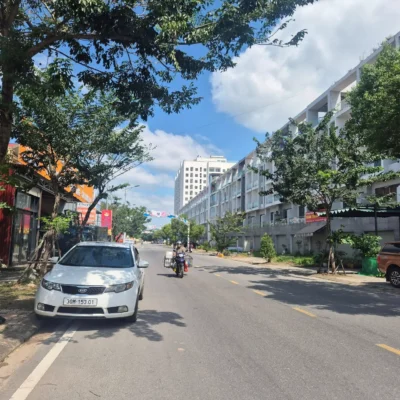 Shophouse xây thô hoàn thiện mặt ngoài